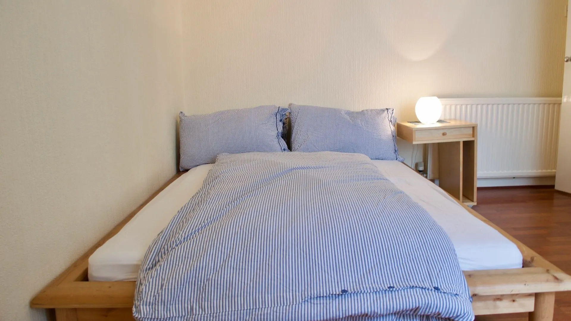 2 Bedroom Apartment In Pleasance Edimburgo